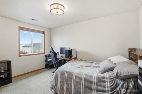242 Adams Drive Kelso WA 98626
