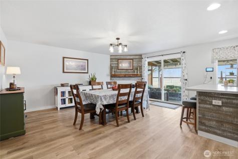 242 Adams Drive Kelso WA 98626