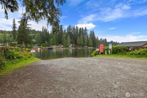 2702 Middle Shore Snohomish WA 98296
