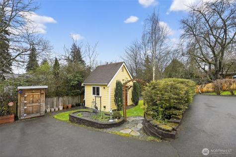 3931 Friday Avenue Everett WA 98201