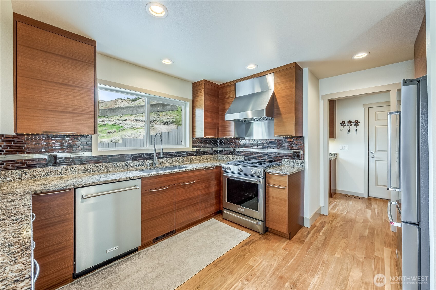 521 23rd Street NE East Wenatchee WA 98802