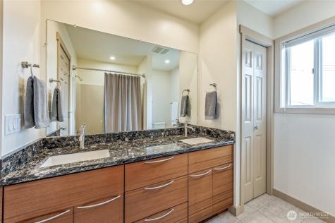 521 23rd Street NE East Wenatchee WA 98802