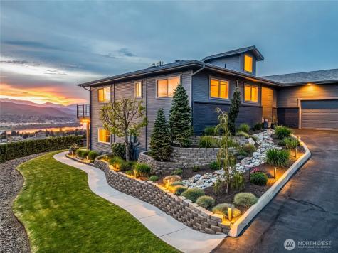 521 23rd Street NE East Wenatchee WA 98802