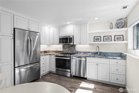 7810 Goodman Drive NW Gig Harbor WA 98332