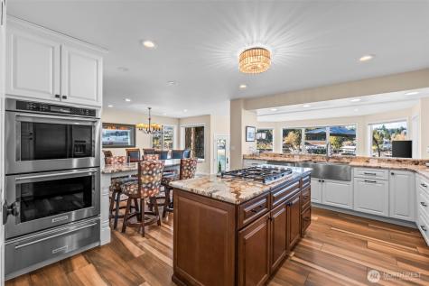 7810 Goodman Drive NW Gig Harbor WA 98332
