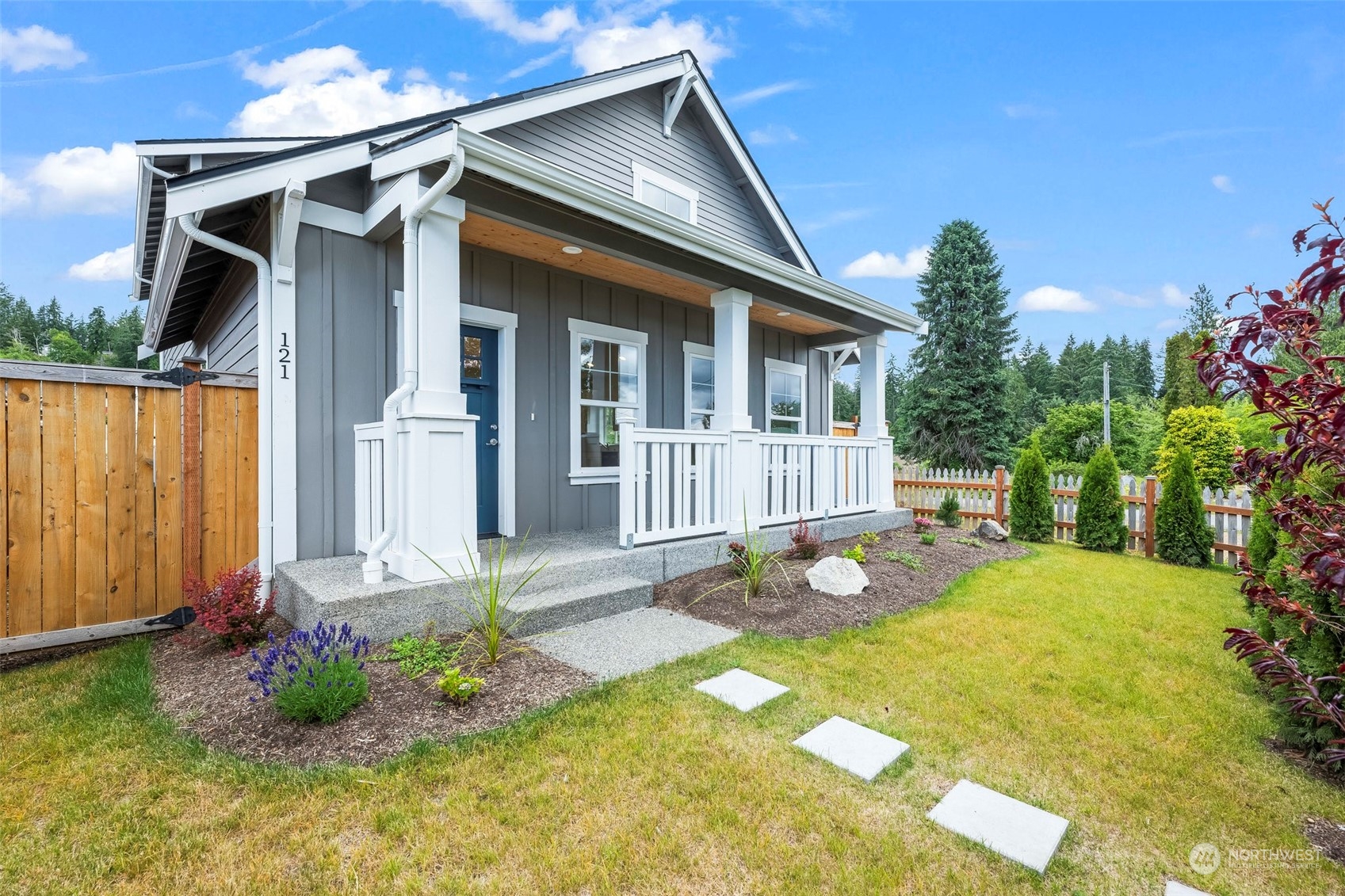 121 E Sullivan Street Allyn WA 98524
