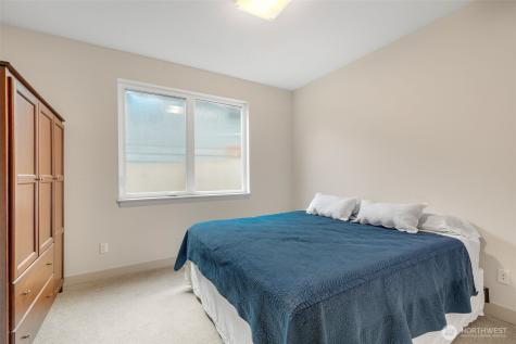 9719 Lake Shore Boulevard NE Seattle WA 98115