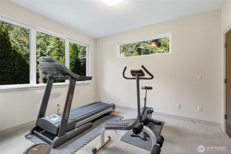 9719 Lake Shore Boulevard NE Seattle WA 98115