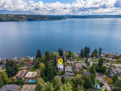 9719 Lake Shore Boulevard NE Seattle WA 98115