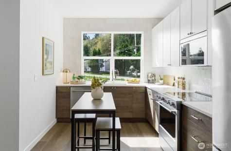 761 7th Avenue NW Issaquah WA 98027