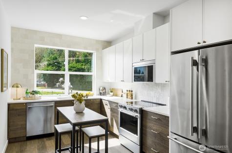 761 7th Avenue NW Issaquah WA 98027