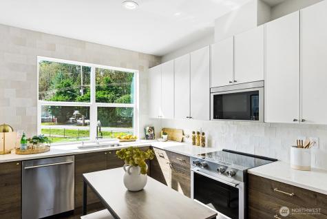 761 7th Avenue NW Issaquah WA 98027