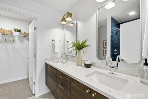 761 7th Avenue NW Issaquah WA 98027