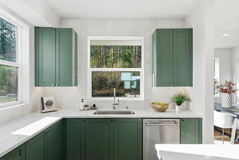 761 7th Avenue NW Issaquah WA 98027