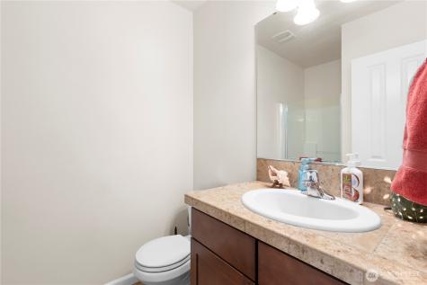 7913 152nd Street Ct E Puyallup WA 98375