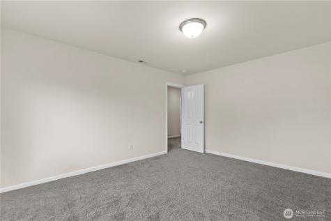 7913 152nd Street Ct E Puyallup WA 98375