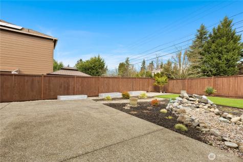 7913 152nd Street Ct E Puyallup WA 98375