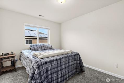 7913 152nd Street Ct E Puyallup WA 98375