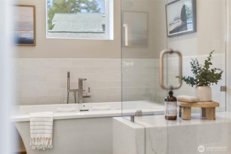 4475 Pleasant Beach Drive NE Bainbridge Island WA 98110