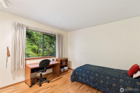 5019 E Mercer Way Mercer Island WA 98040