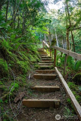 570 S Shore Road Port Angeles WA 98363