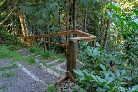 570 S Shore Road Port Angeles WA 98363