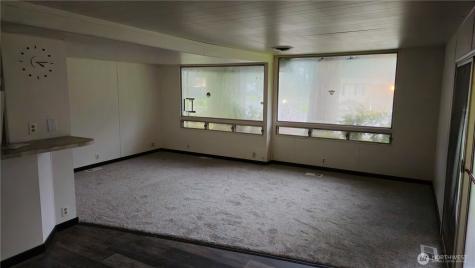 8021 Old Pacific Highway Castle Rock WA 98661