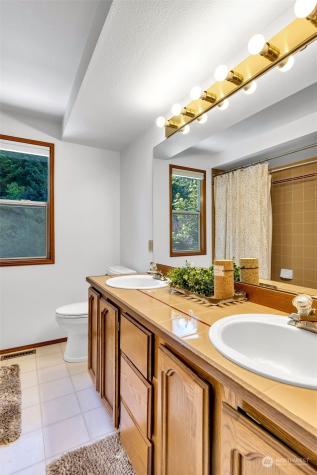 400 Indigo Place Nw Issaquah WA 98027