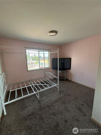8806 47th Drive NE Marysville WA 98270