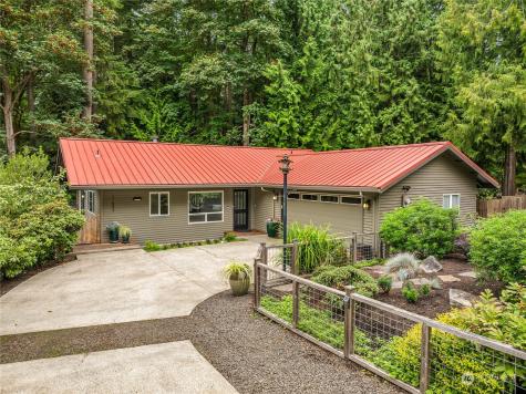 11697 Kirk Avenue NE Bainbridge Island WA 98110