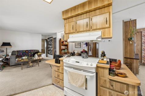 2827 34th Avenue Court E Tacoma WA 98443