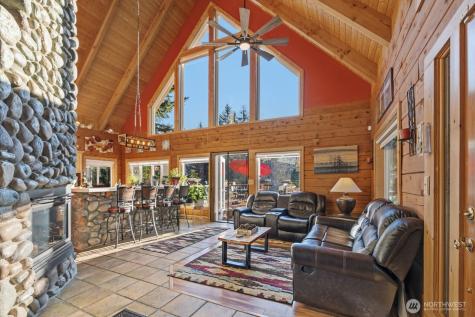 6323 N Lake Cushman Road Hoodsport WA 98548