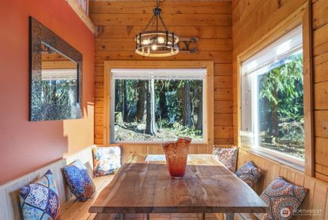 6323 N Lake Cushman Road Hoodsport WA 98548
