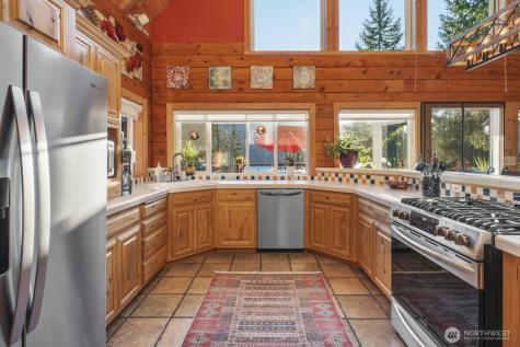 6323 N Lake Cushman Road Hoodsport WA 98548