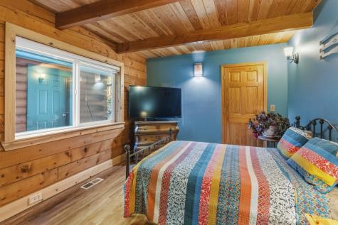 6323 N Lake Cushman Road Hoodsport WA 98548