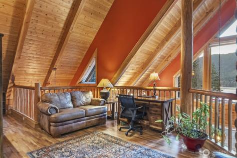 6323 N Lake Cushman Road Hoodsport WA 98548