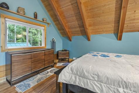 6323 N Lake Cushman Road Hoodsport WA 98548