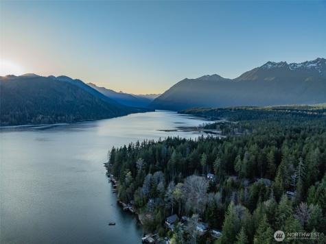 6323 N Lake Cushman Road Hoodsport WA 98548