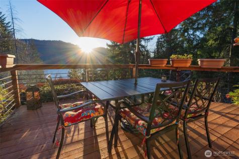 6323 N Lake Cushman Road Hoodsport WA 98548