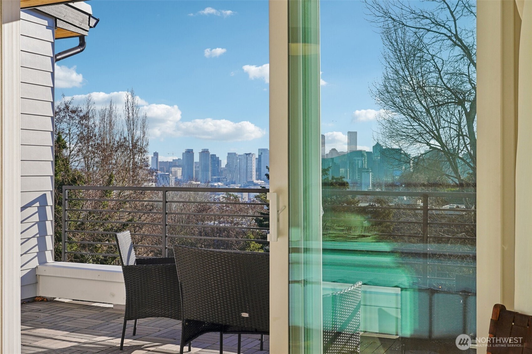 515 Howe Seattle WA 98109