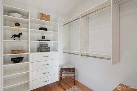 515 Howe Seattle WA 98109