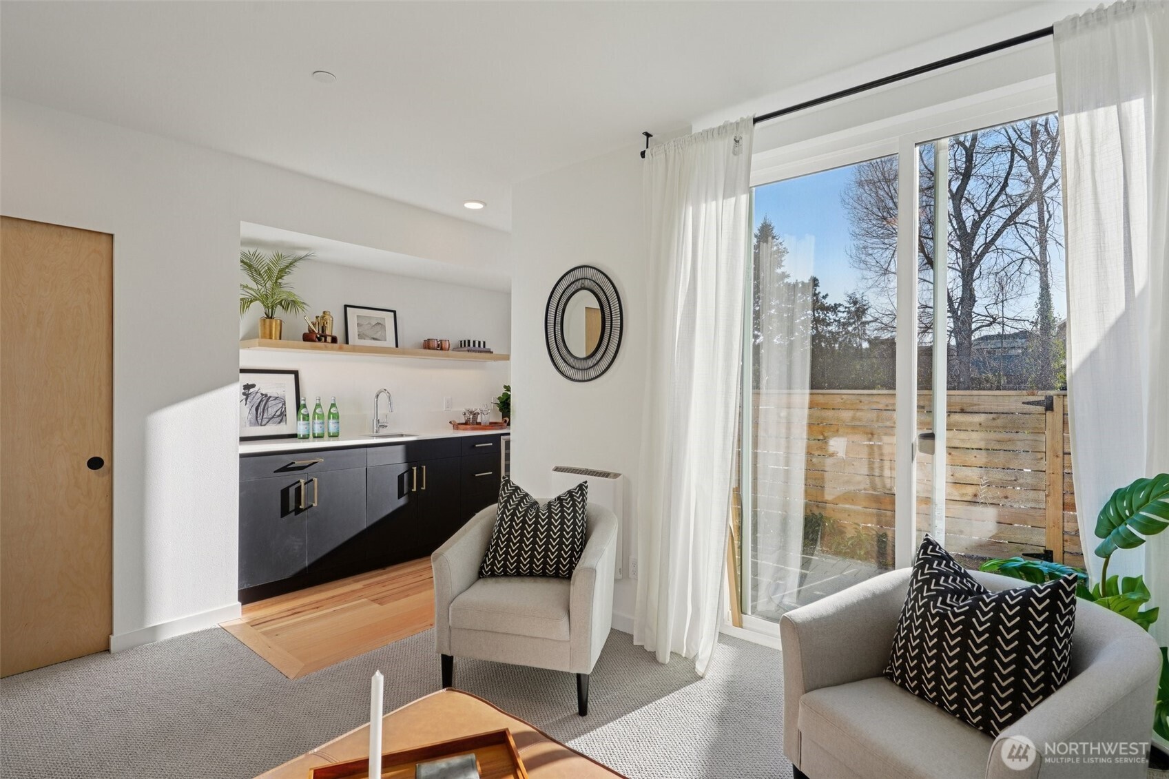 515 Howe Seattle WA 98109