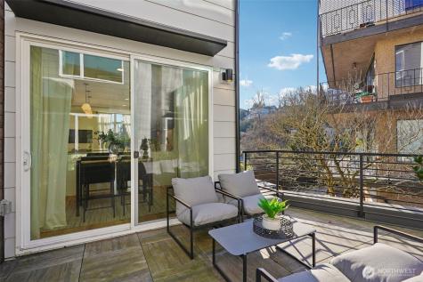 515 Howe Seattle WA 98109