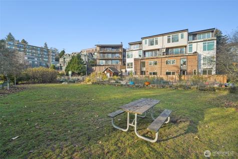 515 Howe Seattle WA 98109