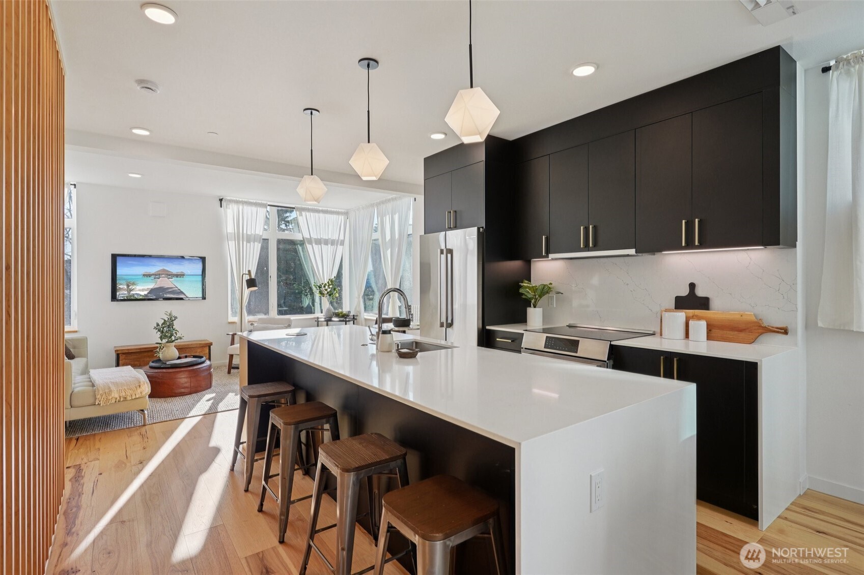 515 Howe Seattle WA 98109