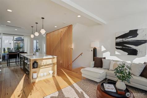 515 Howe Seattle WA 98109