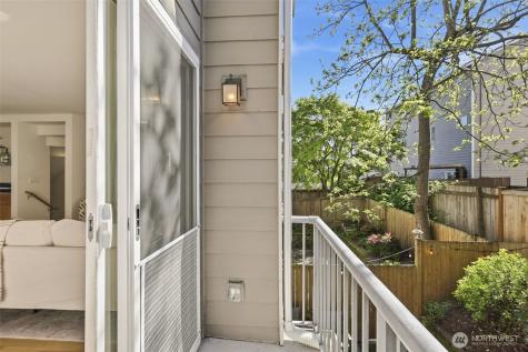 9243 Ashworth Avenue N Seattle WA 98103