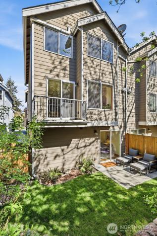 9243 Ashworth Avenue N Seattle WA 98103