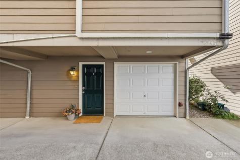 9243 Ashworth Avenue N Seattle WA 98103
