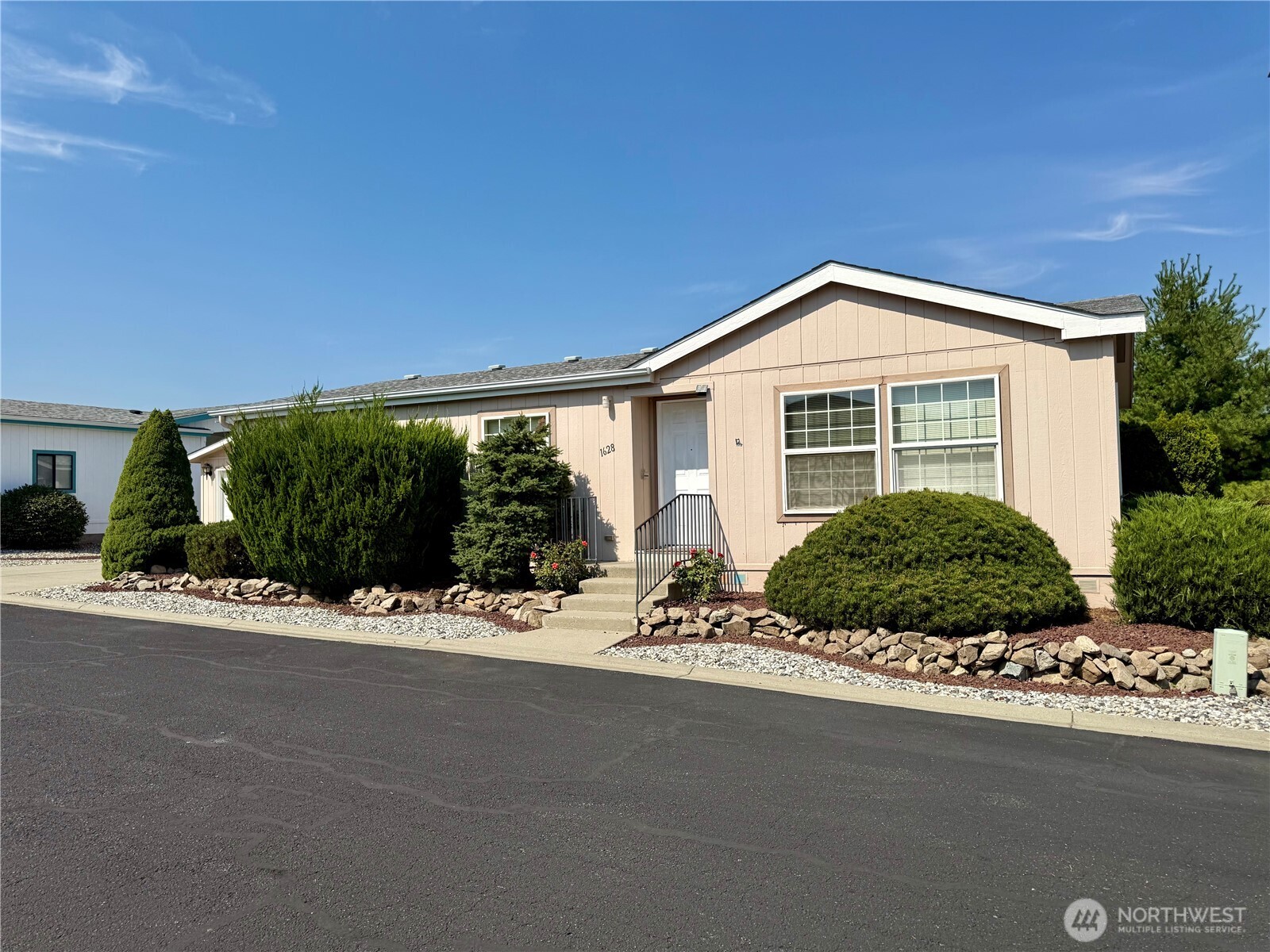 1628 Pleasant Avenue Wenatchee WA 98801